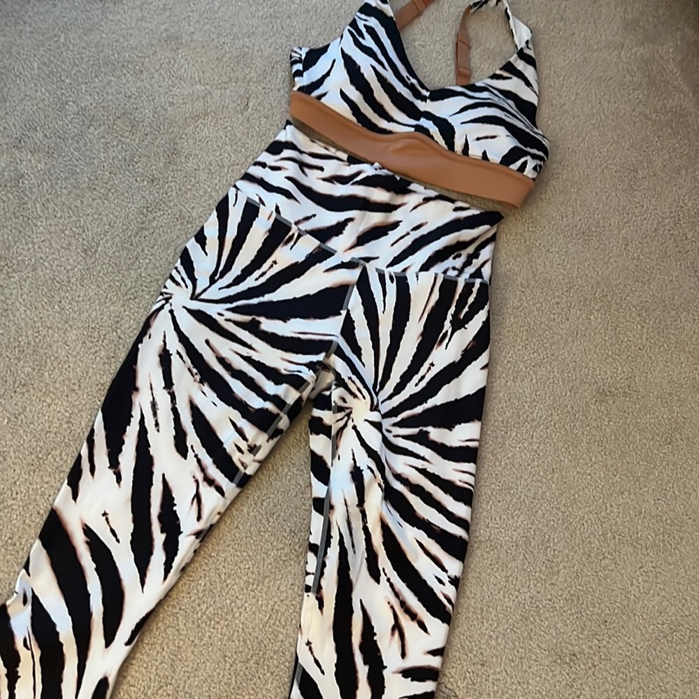 Fabletics Set - New, Never Worn